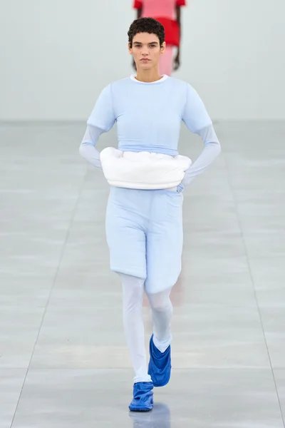 Look 21